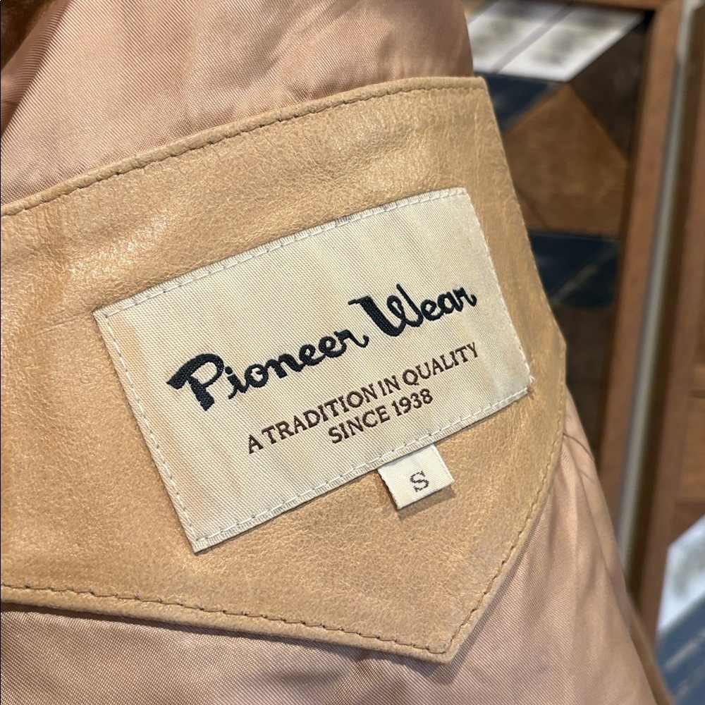 Vintage Pioneer Wear Tan Leather Cropped Jacket - Picture 9 of 16